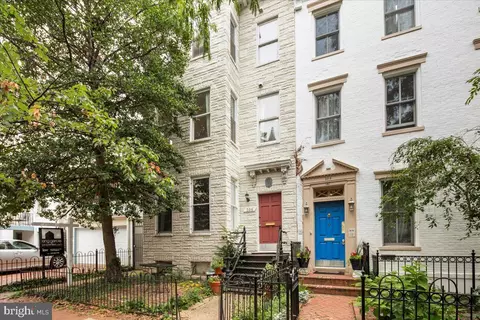 Exterior - 304 2nd St SE, Washington, DC 20003 photo 5 of 7