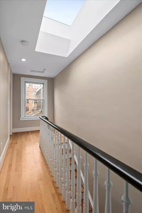 Entry Way - 304 2nd St SE, Washington, DC 20003 photo 4 of 4
