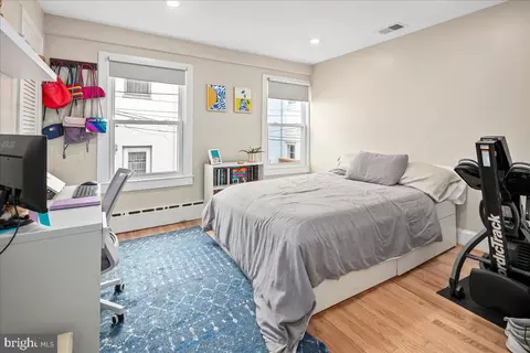 Bedroom - 304 2nd St SE, Washington, DC 20003 photo 2 of 10