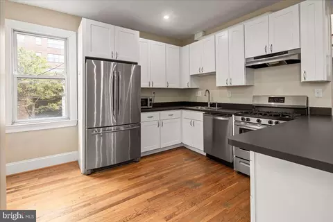 Kitchen - 304 2nd St SE, Washington, DC 20003 photo 8 of 15