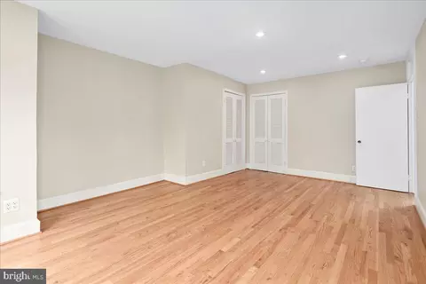 Bedroom - 304 2nd St SE, Washington, DC 20003 photo 6 of 10