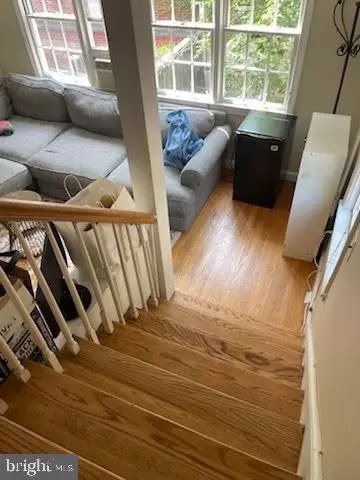 1431 36th St NW, Washington, DC 20007 photo 17