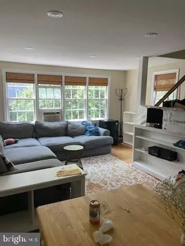 1431 36th St NW, Washington, DC 20007 photo 19
