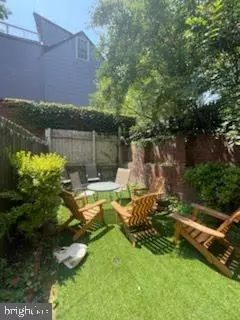 1431 36th St NW, Washington, DC 20007 photo 9