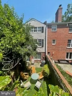 1431 36th St NW, Washington, DC 20007 photo 24