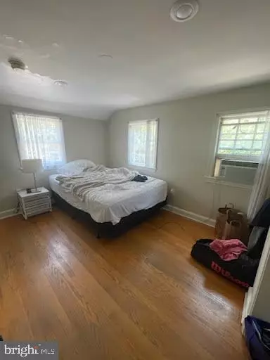 1431 36th St NW, Washington, DC 20007 photo 14