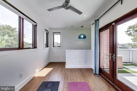 1819 D St SE, Washington, DC 20003 photo 28