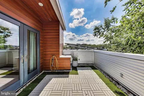 1819 D St SE, Washington, DC 20003 photo 29