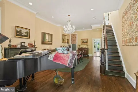 628 A St NE, Washington, DC 20002 photo 2