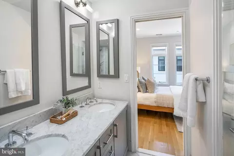 420 13th St SE, Washington, DC 20003 photo 21