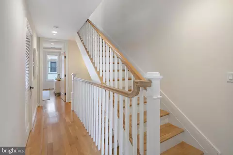 420 13th St SE, Washington, DC 20003 photo 29