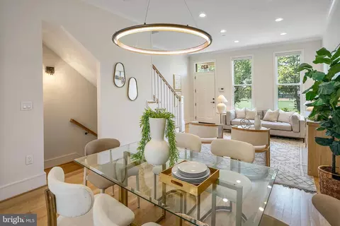 420 13th St SE, Washington, DC 20003 photo 6