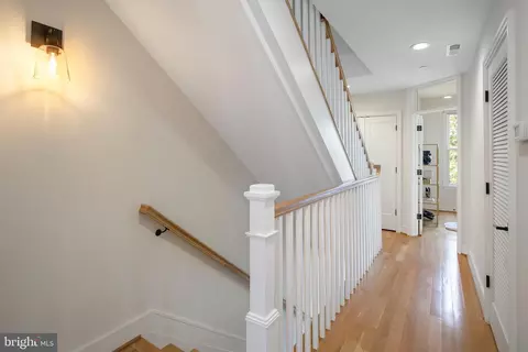 420 13th St SE, Washington, DC 20003 photo 22