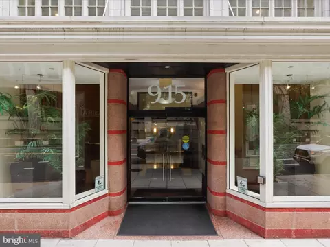 915 E Street St NW #301, Washington, DC 20004 photo 1