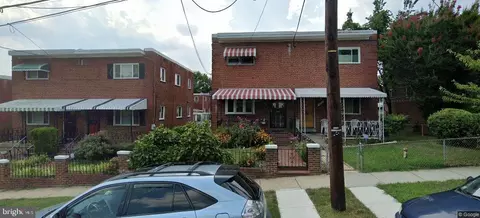 5908 NE 8th St NE, Washington, DC 20011