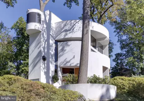 5500 Broad Branch Rd NW, Washington, DC 20015