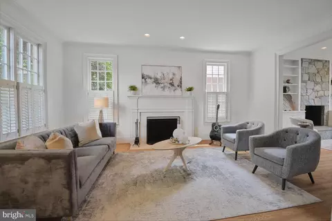 5222 Loughboro Rd NW, Washington, DC 20016