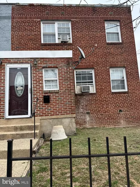 845 48th St NE, Washington, DC 20019
