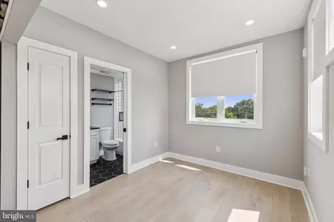 1915 H St NE #PH2, Washington, DC 20002 photo 8