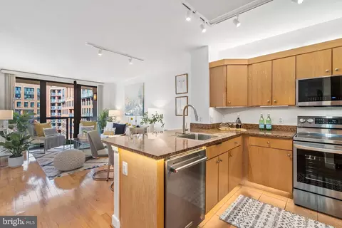 Kitchen - 631 D St NW #936, Washington, DC 20004 photo 1 of 9