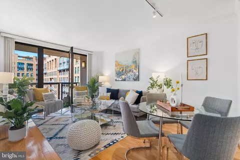 Living - 631 D St NW #936, Washington, DC 20004 photo 2 of 11