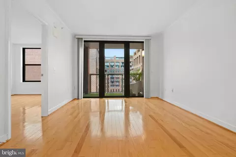 Living - 631 D St NW #936, Washington, DC 20004 photo 8 of 11