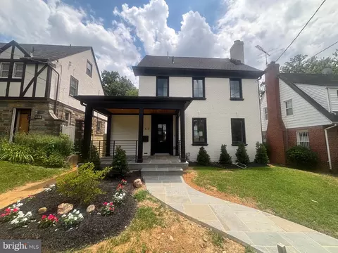 1360 Iris St NW, Washington, DC 20012