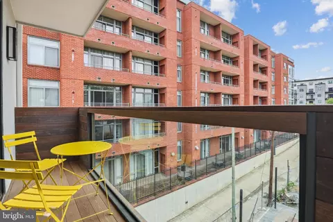 Exterior - 304 K St NE #2PH, Washington, DC 20002 photo 6 of 11