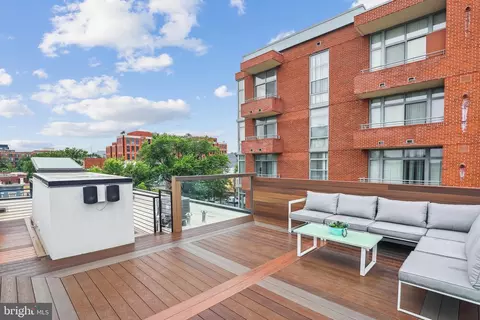 Exterior - 304 K St NE #2PH, Washington, DC 20002 photo 9 of 11