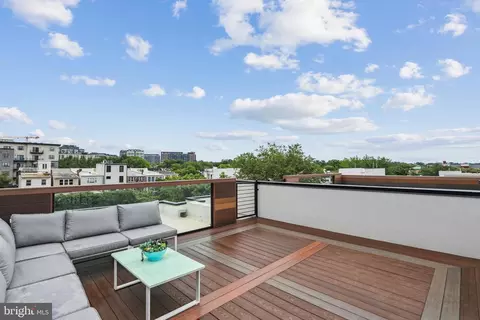 Exterior - 304 K St NE #2PH, Washington, DC 20002 photo 10 of 11