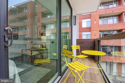 Exterior - 304 K St NE #2PH, Washington, DC 20002 photo 5 of 11