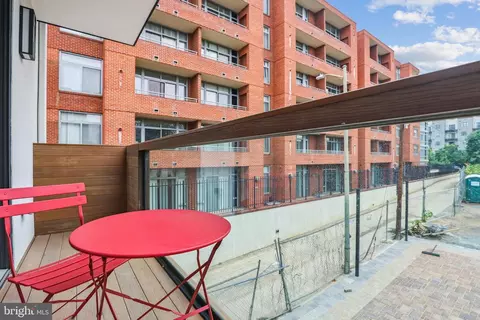 Exterior - 304 K St NE #2PH, Washington, DC 20002 photo 4 of 11