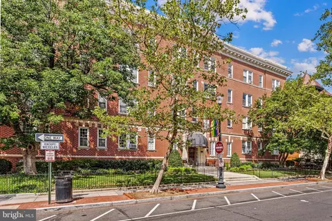 1526 17th St NW #205, Washington, DC 20036