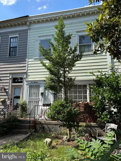 418 Independence Ave SE, Washington, DC 20003