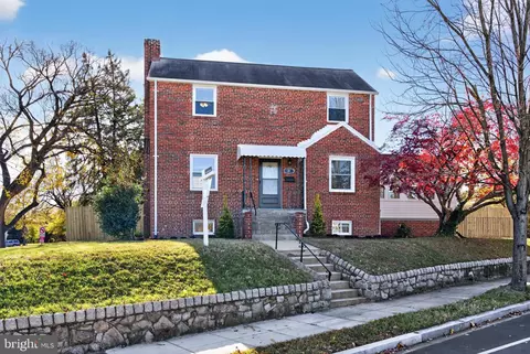31 Mcdonald Pl NE, Washington, DC 20011