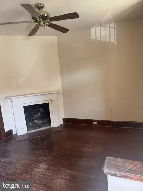 2354 Champlain St NW, Washington, DC 20009 photo 2