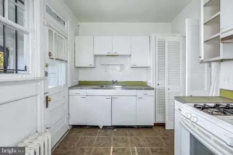 Other - 513 10th St SE, Washington, DC 20003 photo 6 of 15