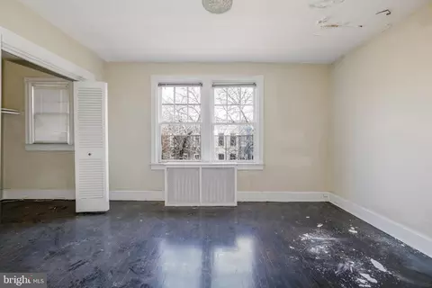Bedroom - 513 10th St SE, Washington, DC 20003 photo 4 of 4