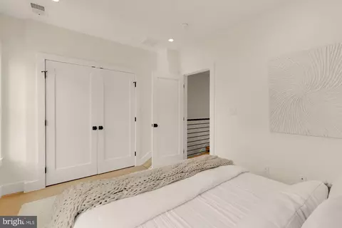Bedroom - 419 Independence Ave SE, Washington, DC 20003 photo 6 of 6
