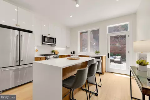 Kitchen - 419 Independence Ave SE, Washington, DC 20003 photo 2 of 5