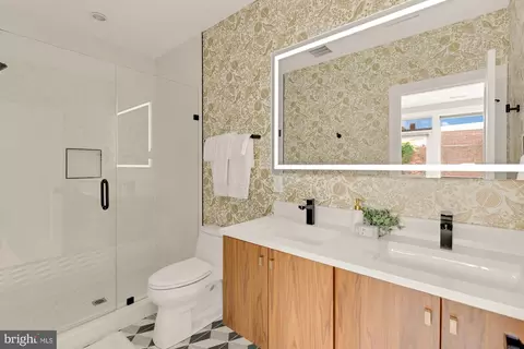 Bath - 419 Independence Ave SE, Washington, DC 20003 photo 2 of 3