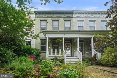 1523 D St SE, Washington, DC 20003 photo 2