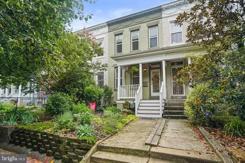 1523 D St SE, Washington, DC 20003