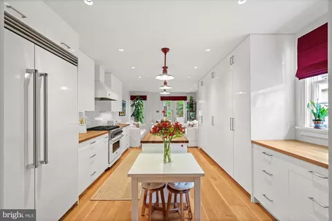 3274 P St NW, Washington, DC 20007 photo 7
