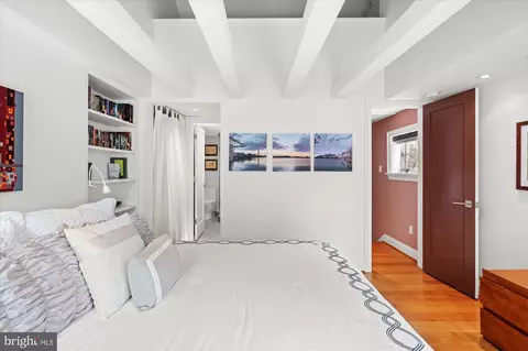 3274 P St NW, Washington, DC 20007 photo 27