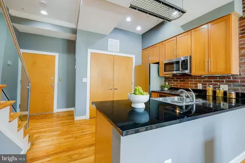 2363 Champlain St NW #20, Washington, DC 20009 photo 4