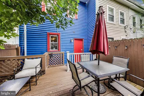 Exterior - 107 16th St SE, Washington, DC 20003 photo 5 of 7