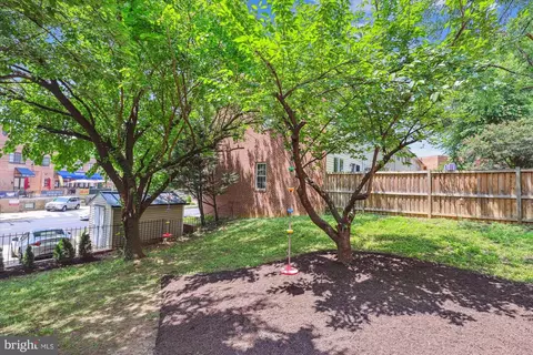 1406 Foxhall Rd NW, Washington, DC 20007 photo 31