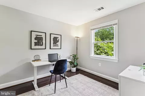 1406 Foxhall Rd NW, Washington, DC 20007 photo 16