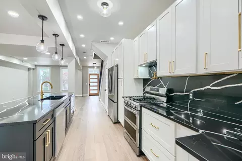 Entry Way - 11 Evarts St NE, Washington, DC 20002 photo 5 of 14